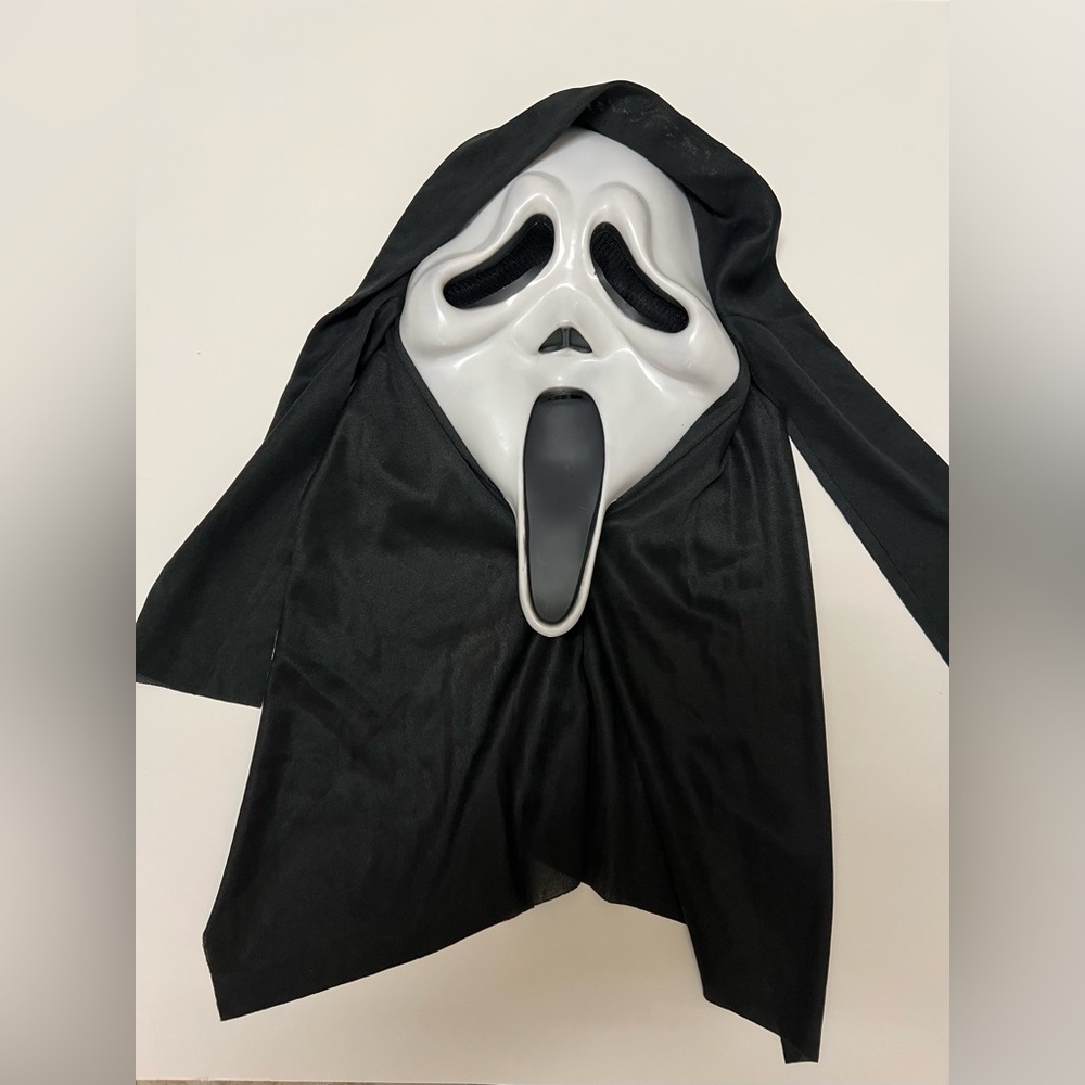 Scream Ghost Face Mask 9206
2012 Halloween Hood